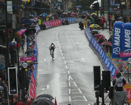 Mens' U23 and Womens' Elite Time Trials Atrocious weather.